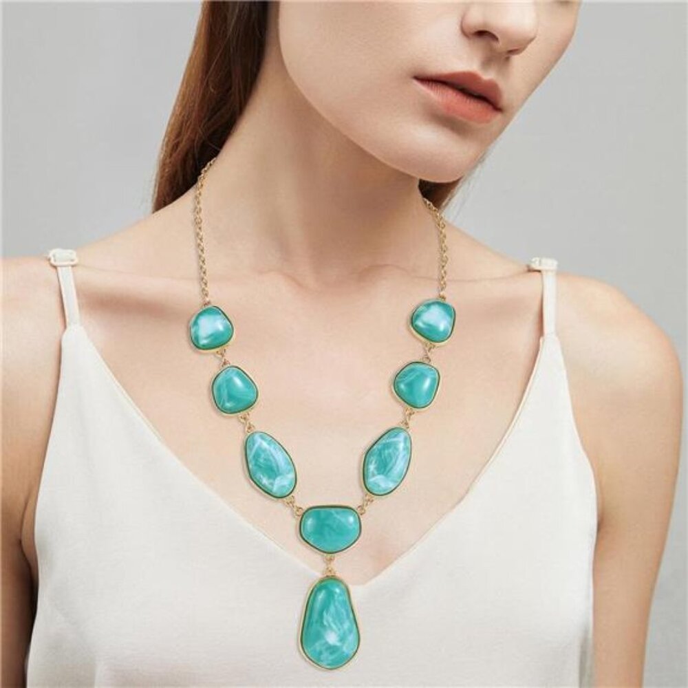 Resin Statement Necklace – 20.6” Adjustable Chain, Bold Fashion Jewelry
